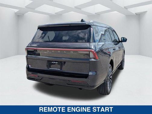 2025 Lincoln Navigator Black Label