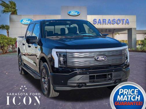 AGATE BLACK METALLIC 2025 Ford F-150 Lightning LARIAT