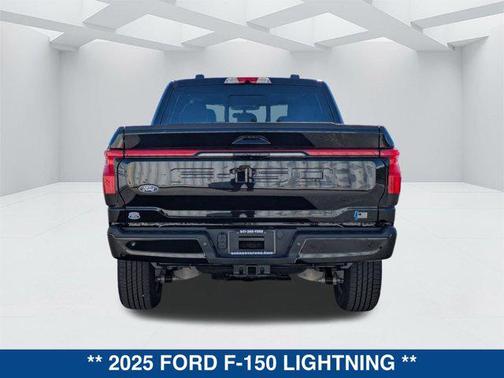 2025 Ford F-150 Lightning LARIAT