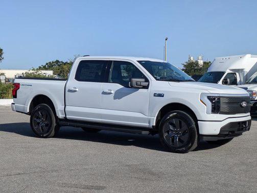 2025 Ford F-150 Lightning Flash