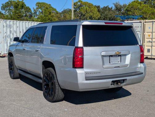 2019 Chevrolet Suburban LT