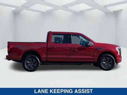 2025 Ford F-150 Lightning Flash