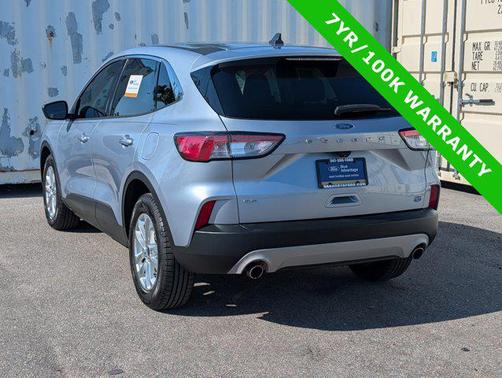 ICED BLUE SILVER METALLIC 2022 Ford Escape SE
