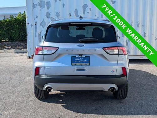 ICED BLUE SILVER METALLIC 2022 Ford Escape SE