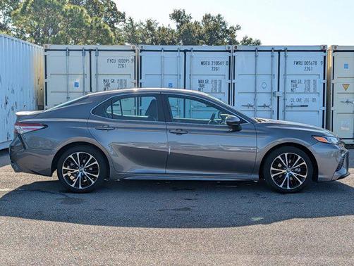 Predawn Gray Mica 2018 Toyota Camry SE