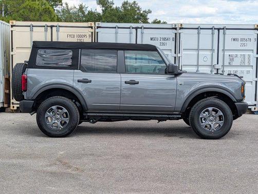 CARBONIZED GRAY METALLIC 2026 Ford Bronco Big Bend