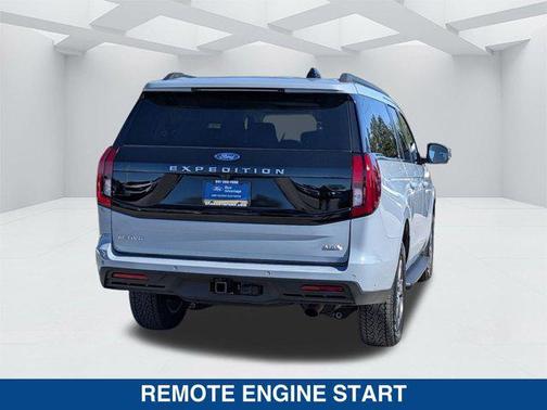 2025 Ford Expedition Max Active 4x4