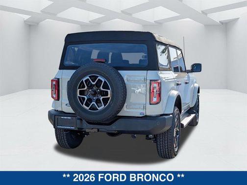 DESERT SAND 2026 Ford Bronco Outer Banks