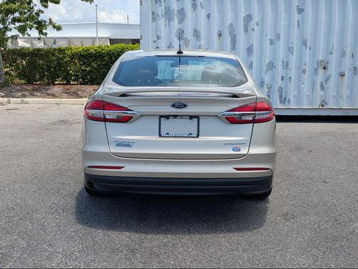 White Gold Metallic 2019 Ford Fusion Energi Titanium