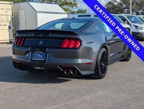 2017 Ford Shelby GT350 Base