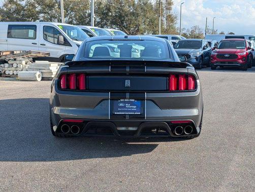 2017 Ford Shelby GT350 Base