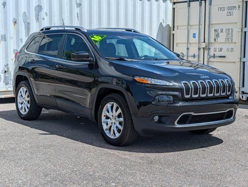 Brilliant Black Crystal Pearlcoat 2016 Jeep Cherokee Limited