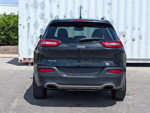 Brilliant Black Crystal Pearlcoat 2016 Jeep Cherokee Limited