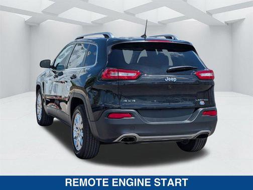 Brilliant Black Crystal Pearlcoat 2016 Jeep Cherokee Limited