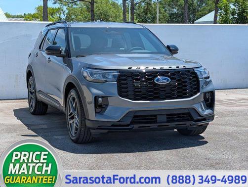 Carbonized Gray Metallic 2026 Ford Explorer ST-Line
