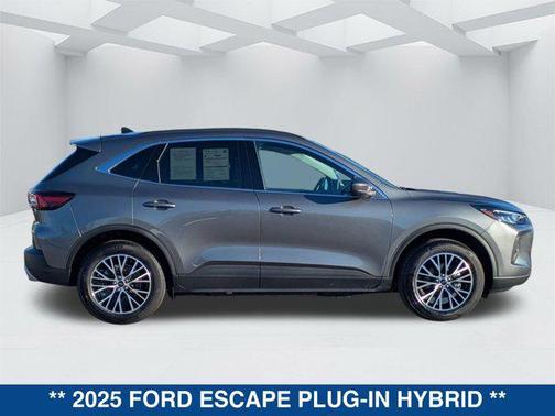 2025 Ford Escape PHEV Base