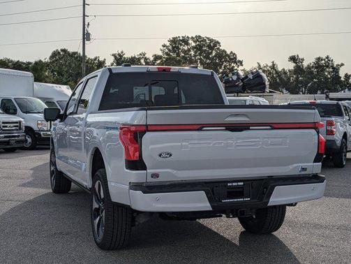 2025 Ford F-150 Lightning Platinum