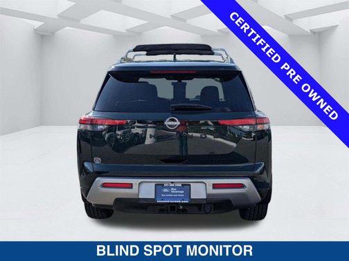 2023 Nissan Pathfinder Platinum FWD