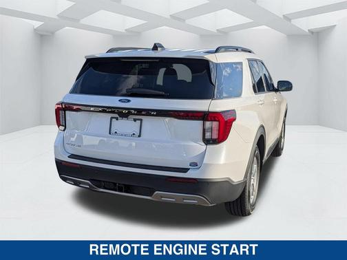 STAR WHITE MET TRI-COAT 2026 Ford Explorer Active w/200A Pkg