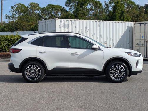 STAR WHITE METALLIC TRI-COAT 2026 Ford Escape PHEV Base