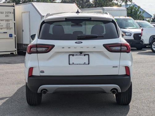 STAR WHITE METALLIC TRI-COAT 2026 Ford Escape PHEV Base