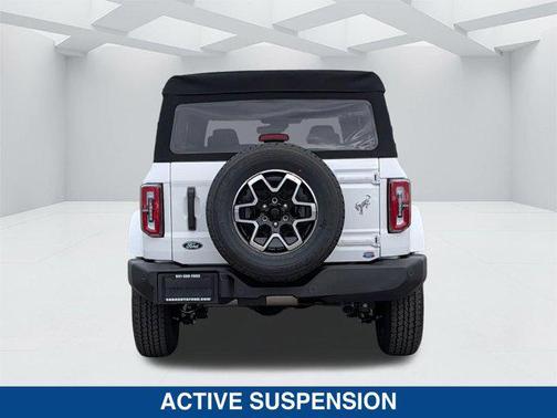 OXFORD WHITE 2026 Ford Bronco Outer Banks