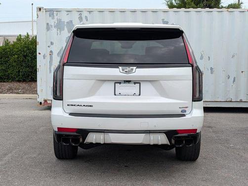 Crystal White Tricoat 2024 Cadillac Escalade V-Series