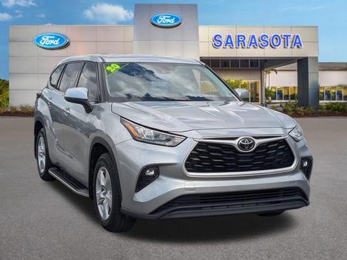 2020 Toyota Highlander LE