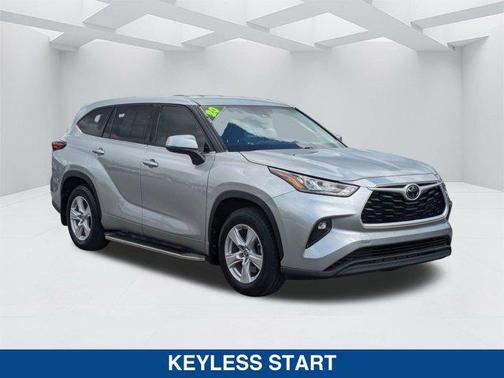 2020 Toyota Highlander LE