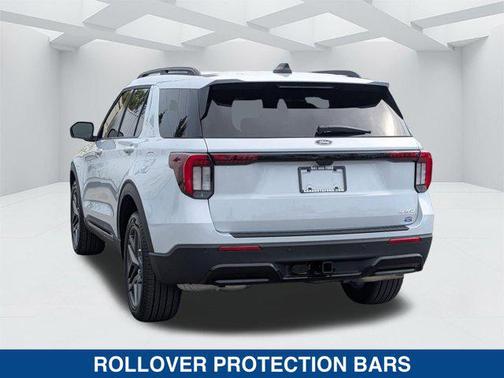 SPACE WHITE METALLIC 2026 Ford Explorer ST-Line