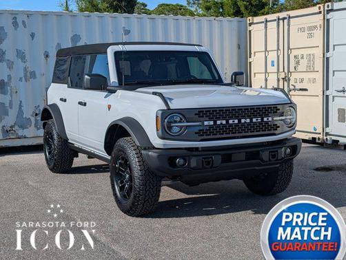 OXFORD WHITE 2026 Ford Bronco Badlands