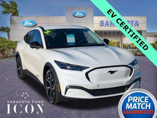 STAR WHITE MET TRI-COAT 2024 Ford Mustang Mach-E Select