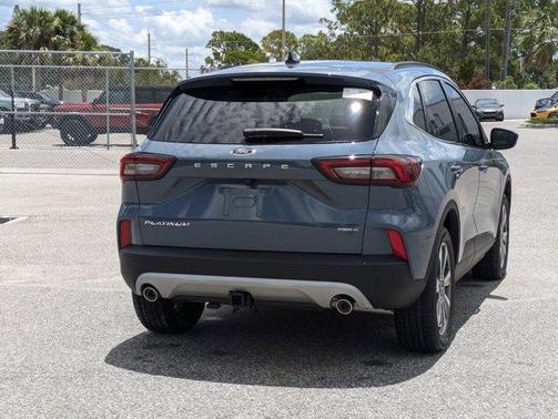 2025 Ford Escape Platinum