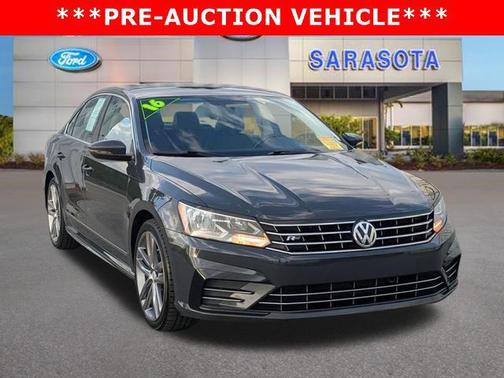 Platinum Gray Metallic 2016 Volkswagen Passat 1.8T R-Line