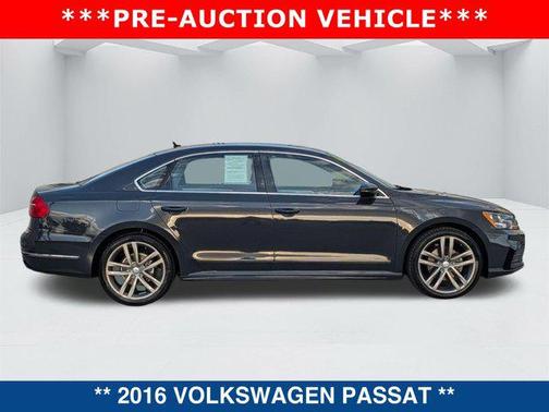 Platinum Gray Metallic 2016 Volkswagen Passat 1.8T R-Line