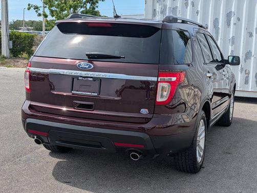 BORDEAUX RESERVE RED METALLIC 2011 Ford Explorer XLT
