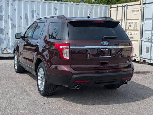 BORDEAUX RESERVE RED METALLIC 2011 Ford Explorer XLT