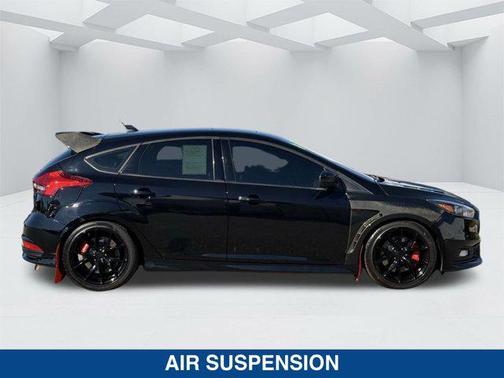 2016 Ford Focus ST 