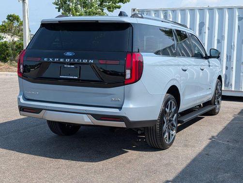 GLACIER GRAY MET TRI-COAT 2026 Ford Expedition Max Platinum
