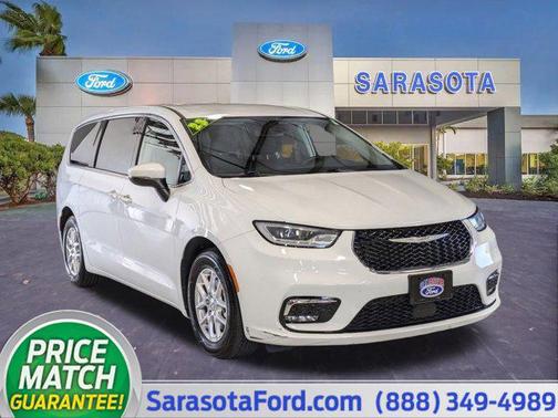 2023 Chrysler Pacifica Touring L