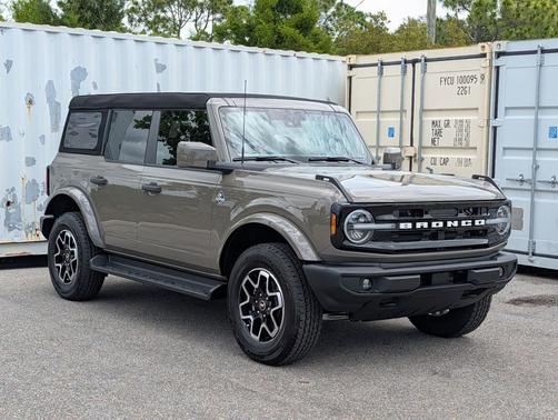 MARSH GRAY 2026 Ford Bronco Outer Banks