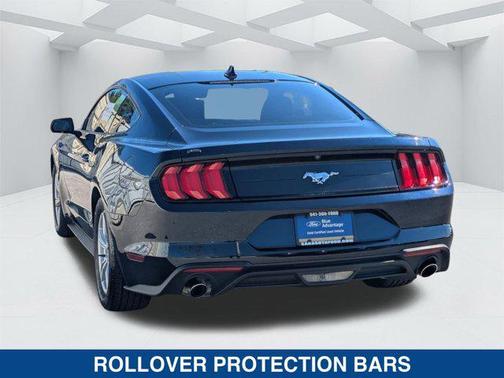 2021 Ford Mustang EcoBoost