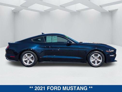 2021 Ford Mustang EcoBoost