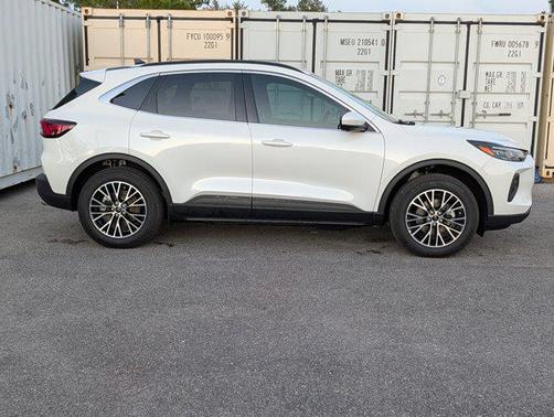 STAR WHITE METALLIC TRI-COAT 2026 Ford Escape PHEV Base