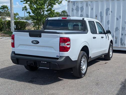OXFORD WHITE 2026 Ford Maverick XL