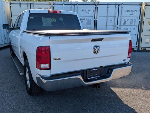 Bright White Clearcoat 2021 RAM 1500 Classic SLT