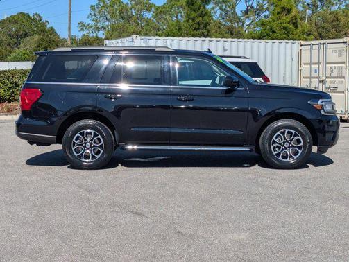 2022 Ford Expedition XLT