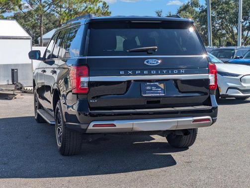 2022 Ford Expedition XLT