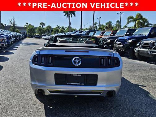 2014 Ford Mustang V6