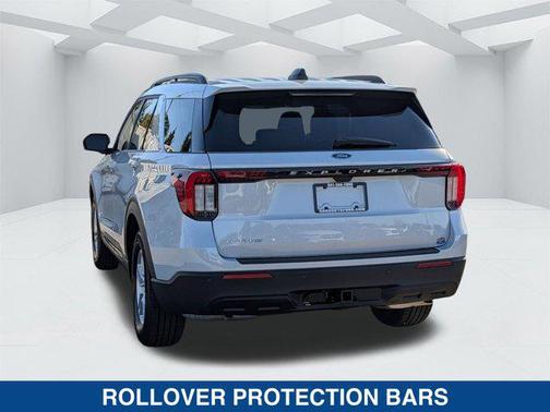 SPACE WHITE METALLIC 2026 Ford Explorer Active w/200A Pkg